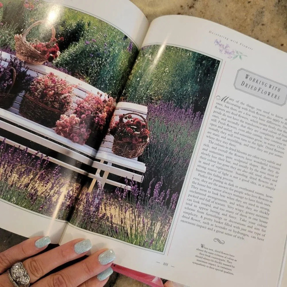 BOOK Of Flowers, Betty Crocker Lifestyle Book, Cooking, Decorating - Picture 6 of 8